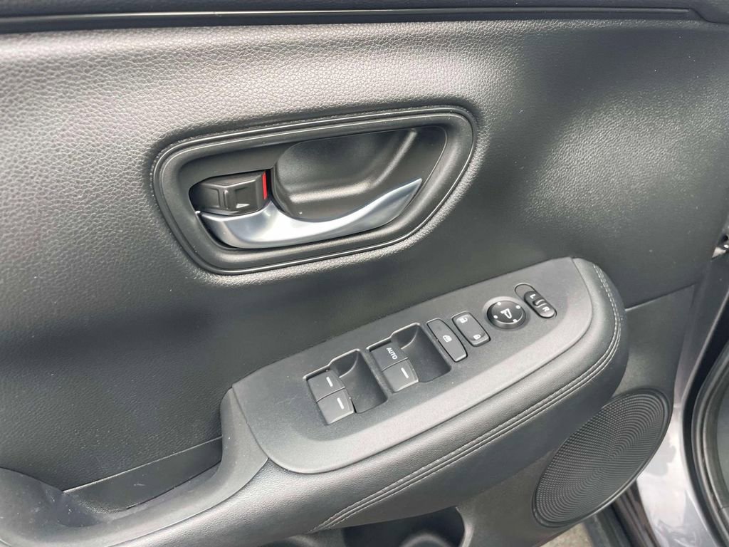 Certified 2023 Honda HR-V LX image 16
