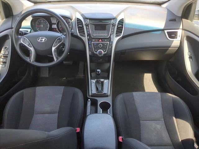 Used 2017 Hyundai Elantra GT FWD image 15