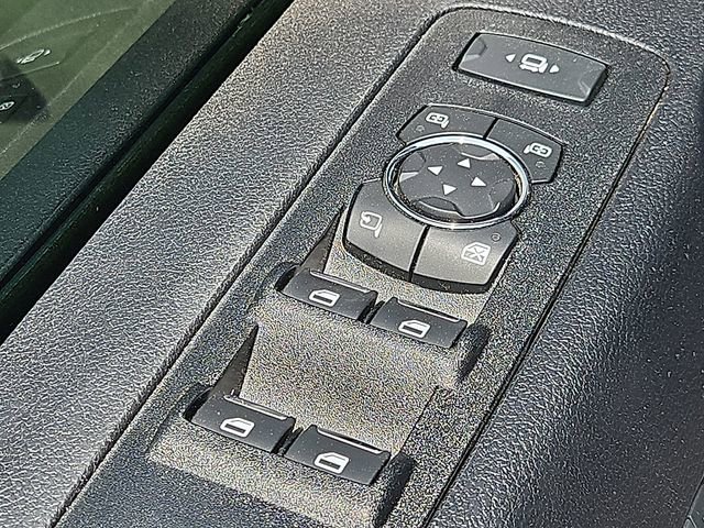 Used 2021 Ford F350 Lariat w/ Lariat Ultimate Package AWD/4WD image 13