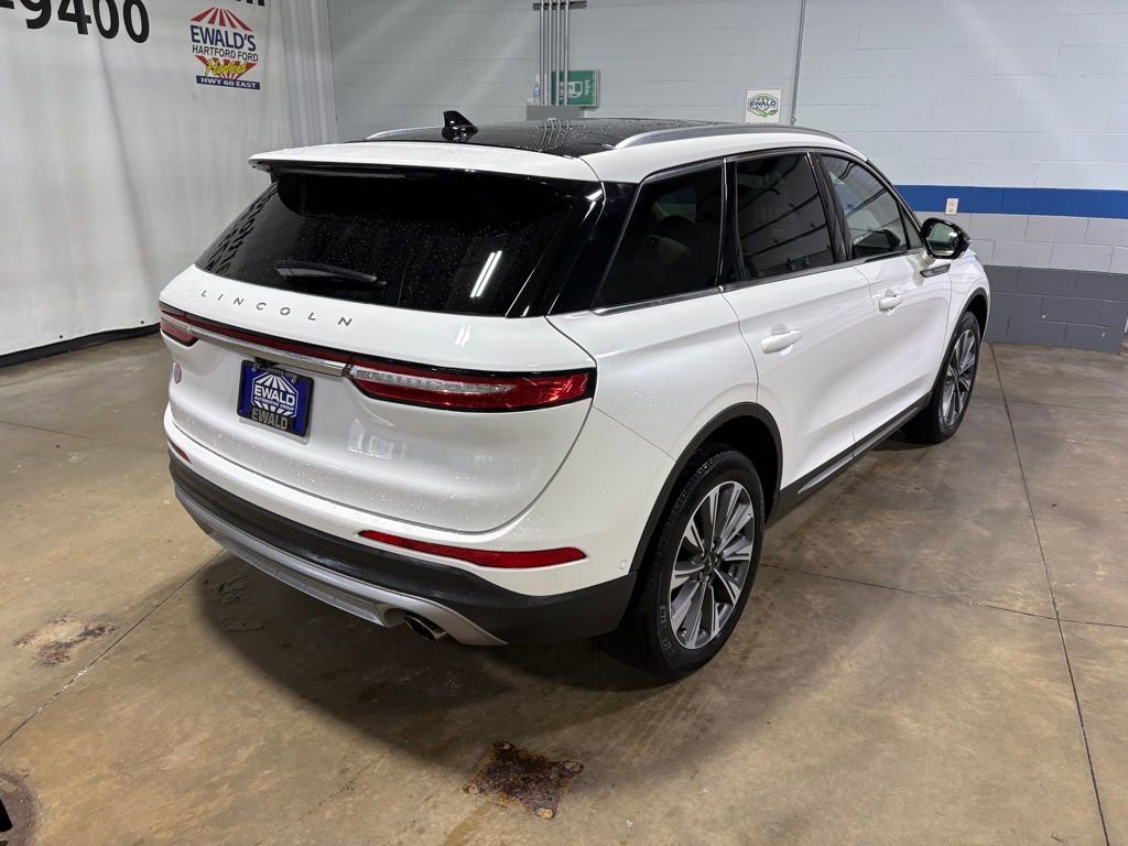 Used 2022 Lincoln Corsair Reserve w/ Equipment Group 201A image 8