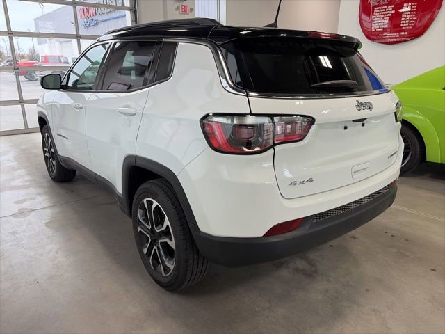 Used 2022 Jeep Compass Limited image 6