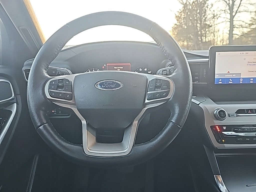 Used 2021 Ford Explorer XLT w/ Equipment Group 202A image 12