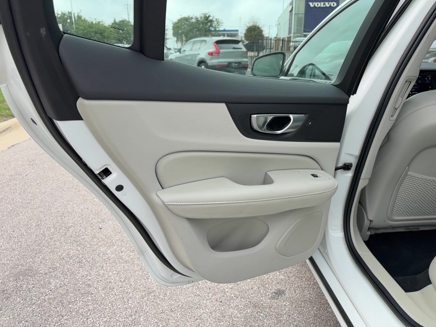 Certified 2024 Volvo S60 B5 Plus FWD image 14