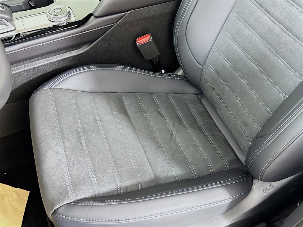 New 2025 Mitsubishi Outlander SE image 20