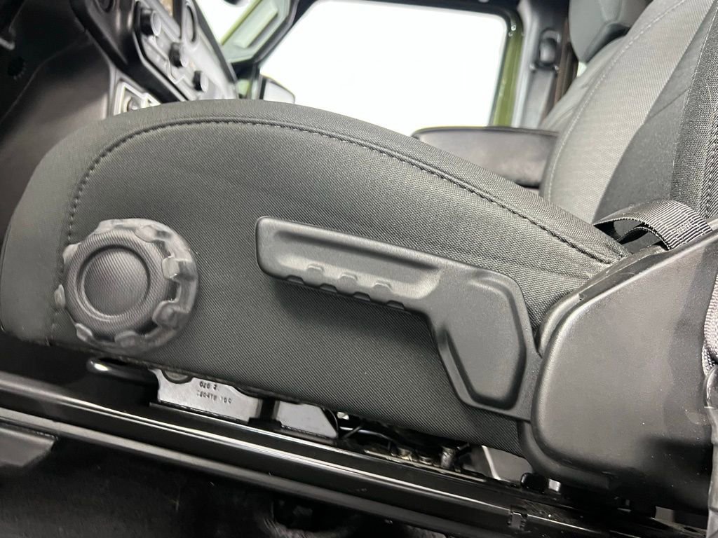 Used 2022 Jeep Wrangler Unlimited Sport image 24