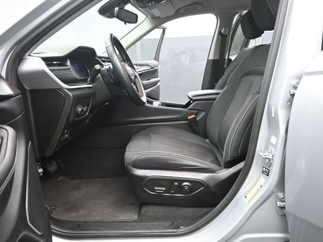 Used 2022 Jeep Grand Cherokee L Laredo w/ Luxury Tech Group I AWD/4WD image 10
