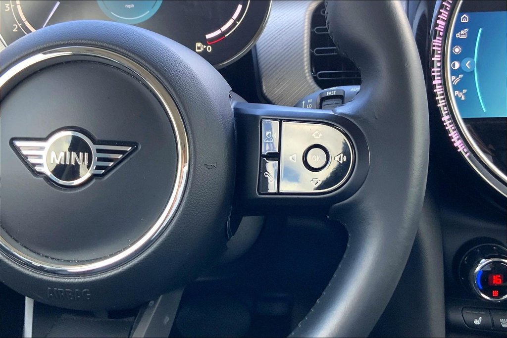 Used 2022 MINI Cooper 4-Door Hardtop FWD image 18
