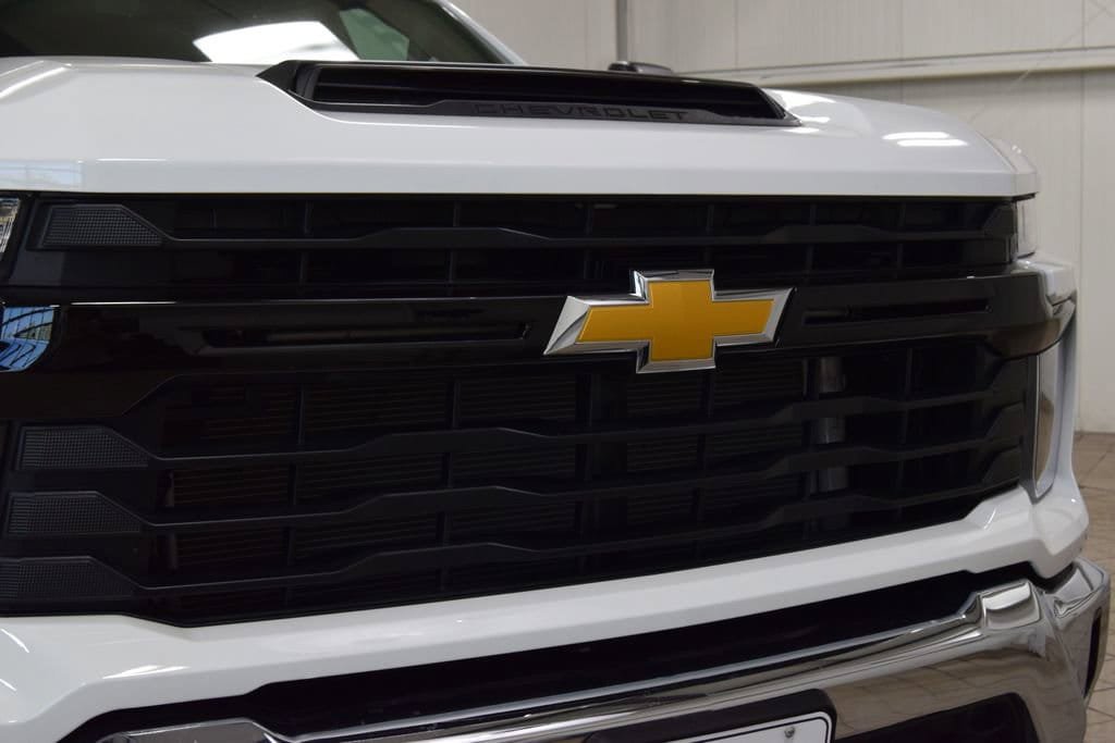New 2026 Chevrolet Silverado 2500 W/T w/ Snow Plow Prep/Camper Package AWD/4WD image 6