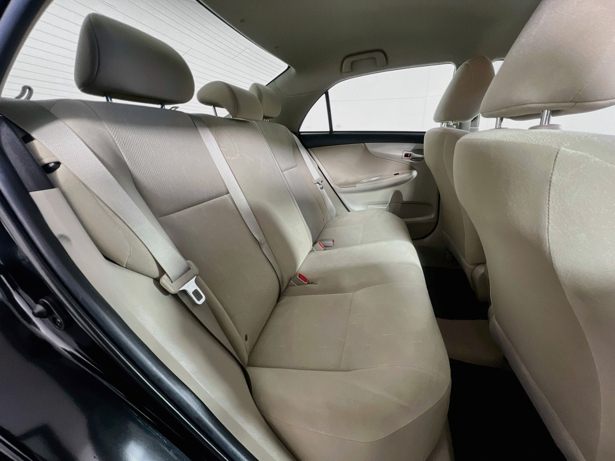 Used 2013 Toyota Corolla L FWD image 21
