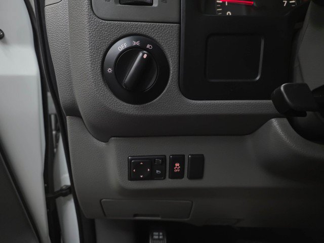 Used 2018 Nissan NV 2500 SV RWD image 27