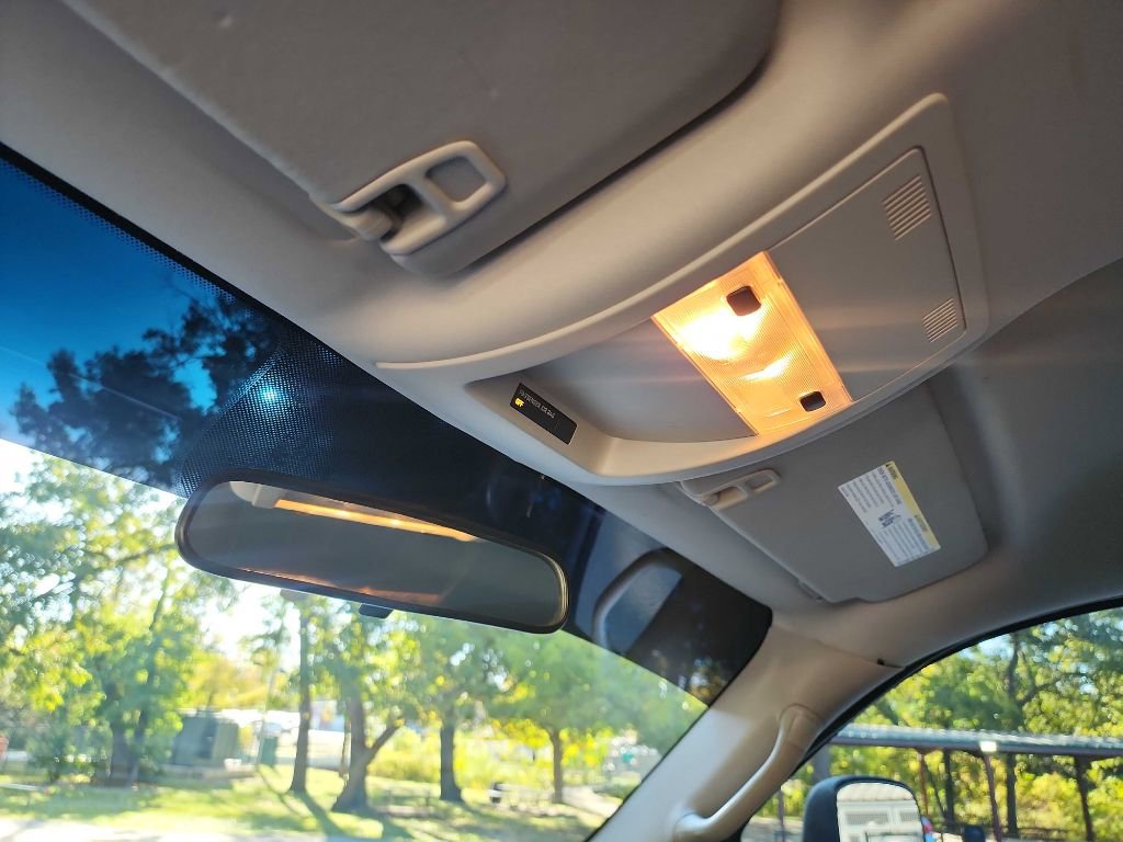 Used 2010 Chevrolet Suburban 2500 LS w/ Skid Plate Package image 20