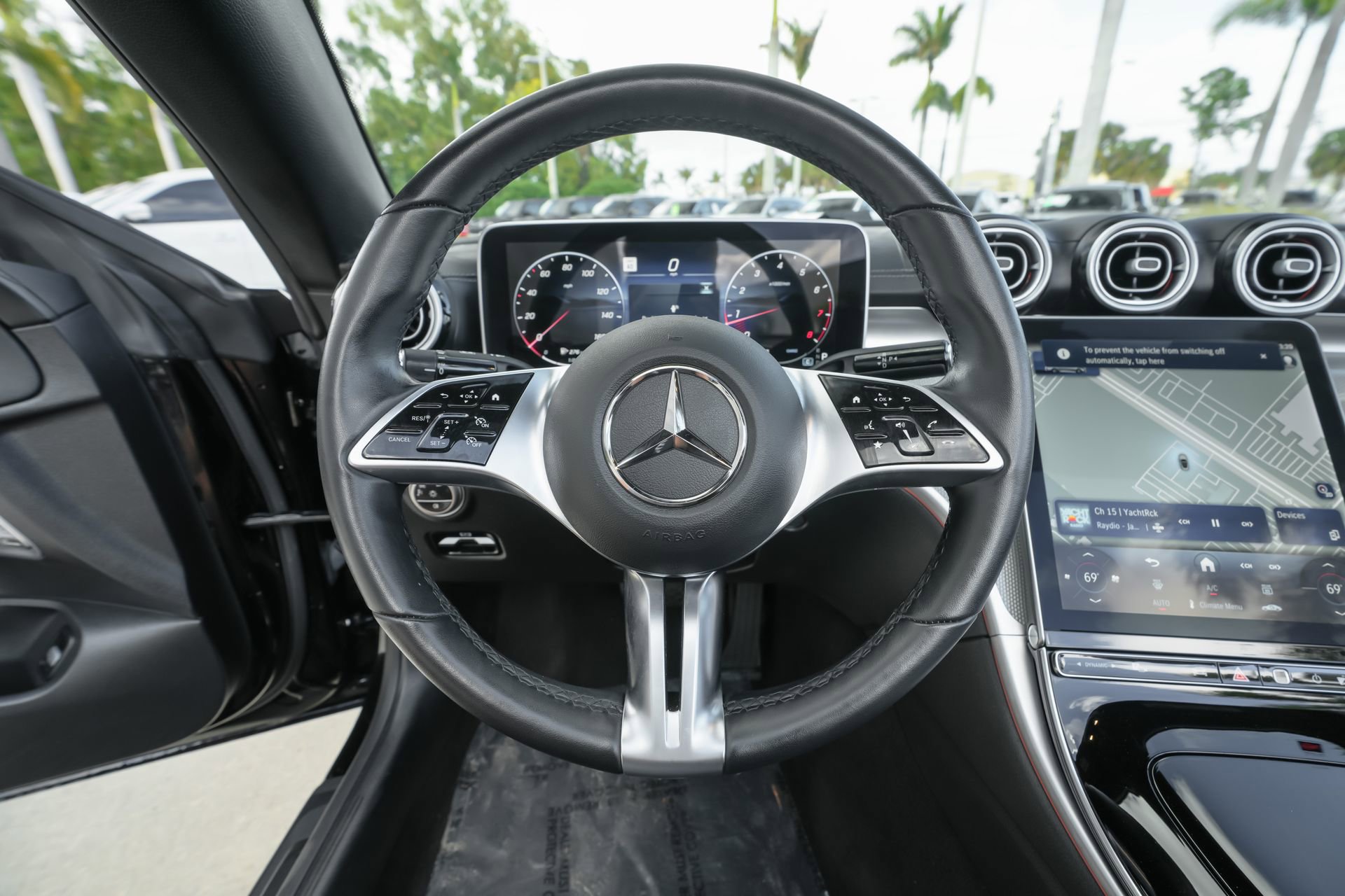 Used 2025 Mercedes-Benz CLE 300 4MATIC Cabriolet image 8