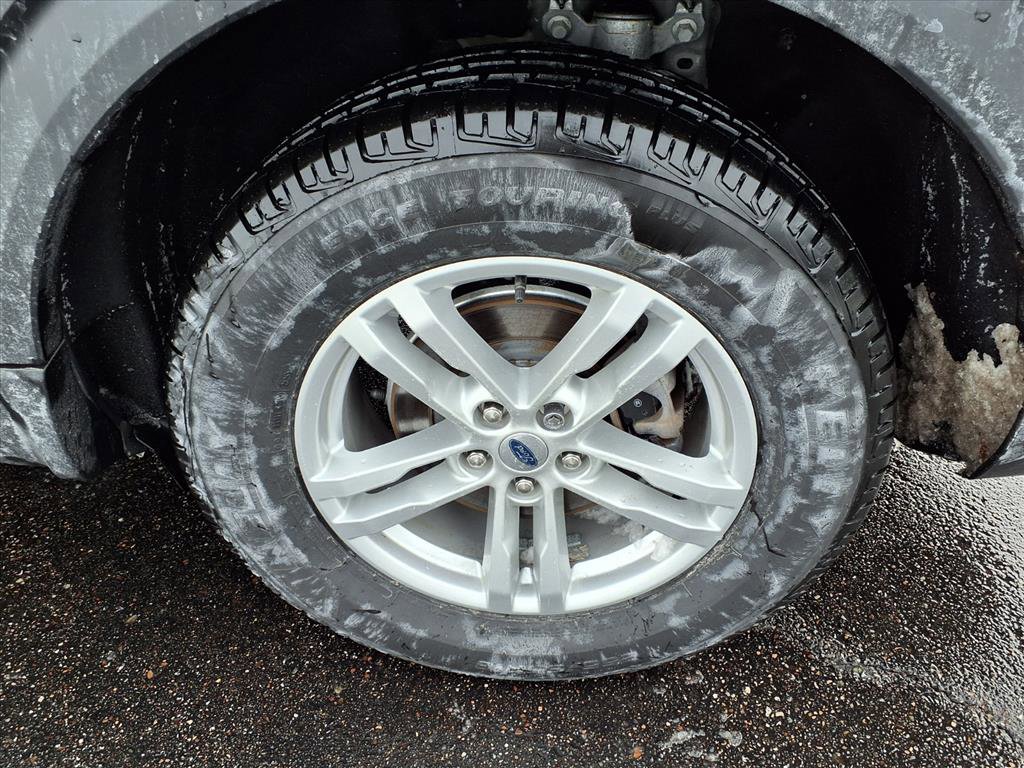 Used 2022 Ford Explorer XLT w/ Equipment Group 202A image 14