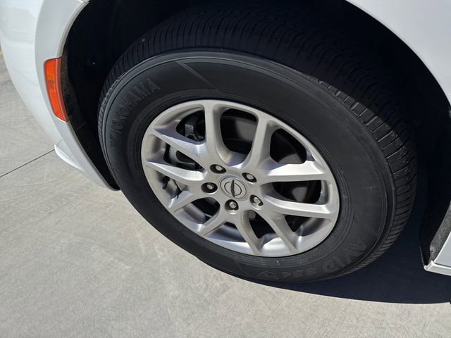 Used 2023 Chrysler Pacifica Touring-L image 18