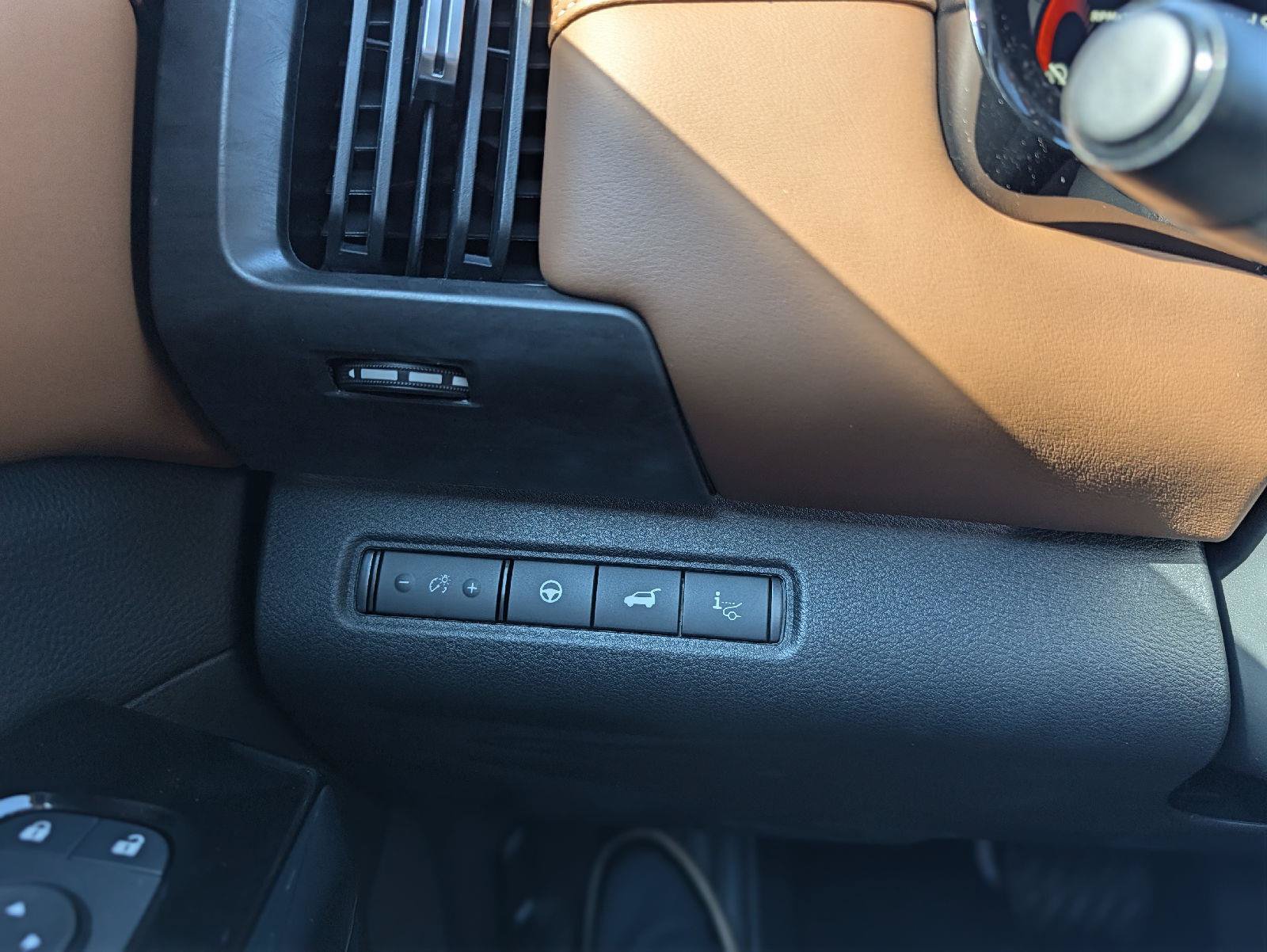 New 2026 Nissan Pathfinder Platinum AWD/4WD image 38