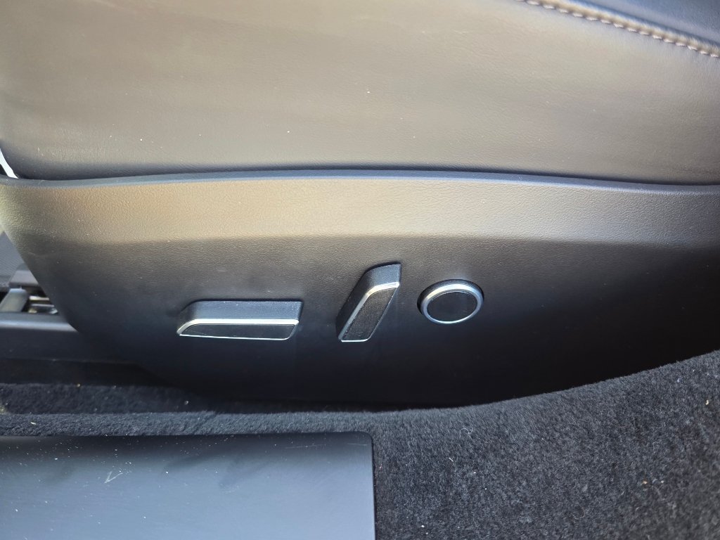 Used 2023 Tesla Model S Plaid AWD/4WD image 16
