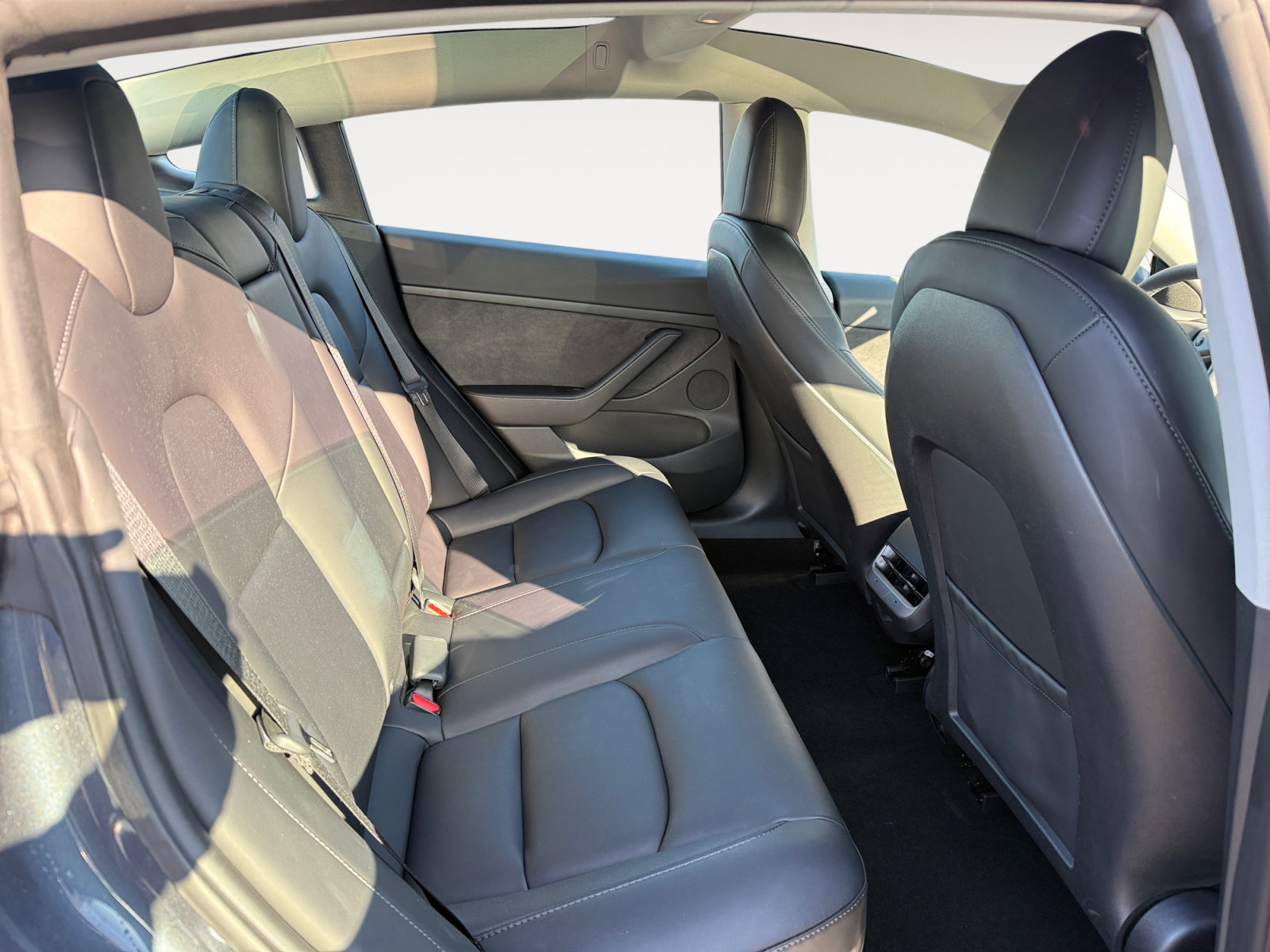 Used 2022 Tesla Model 3 Long Range image 18