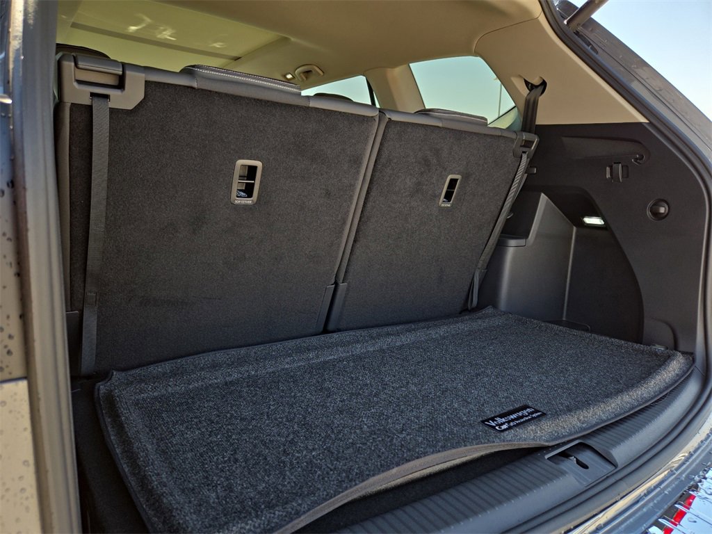 New 2025 Volkswagen Atlas SE image 14