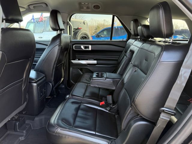 Certified 2023 Ford Explorer XLT w/ Equipment Group 202A image 9