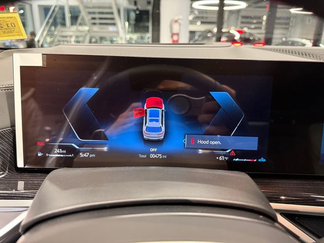 Used 2026 BMW X7 xDrive40i w/ M Sport Package image 21