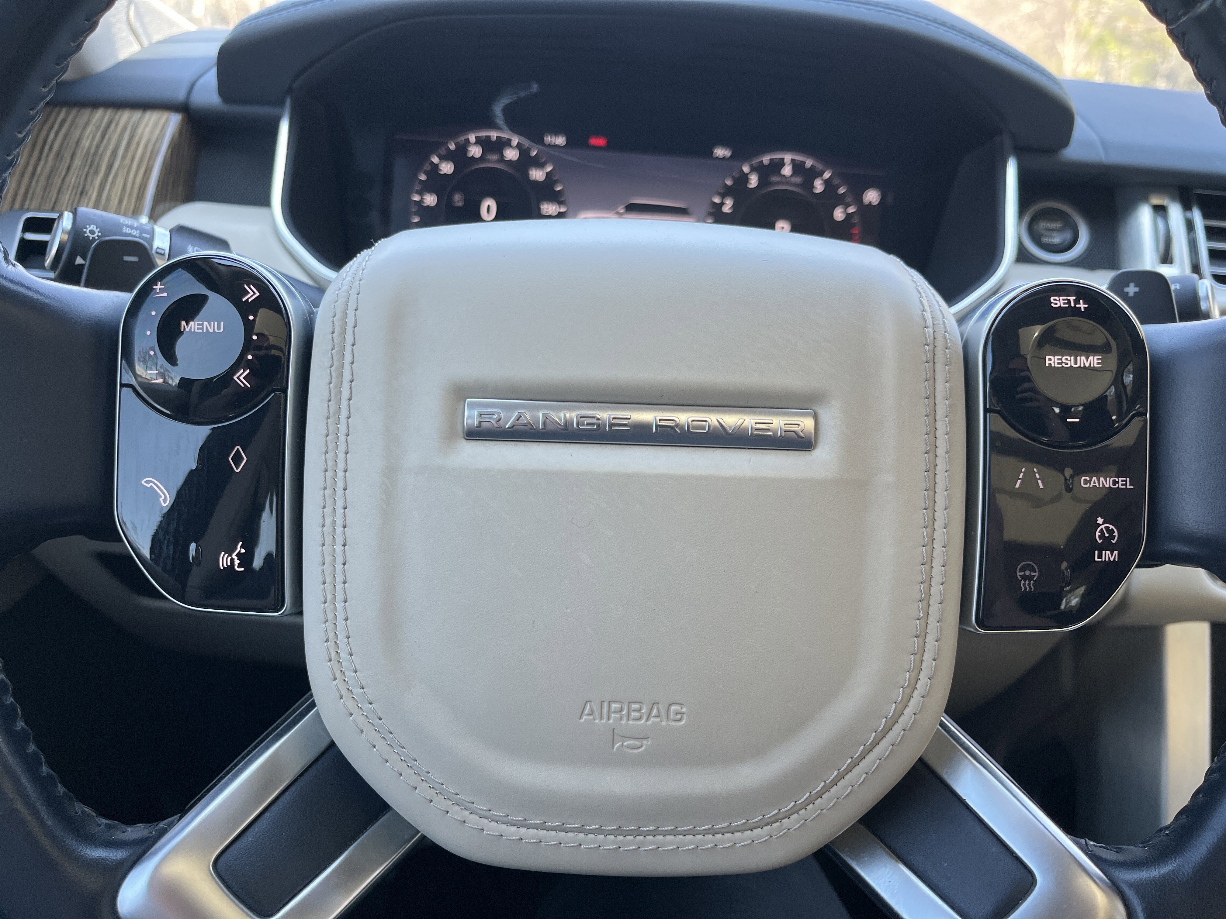 Used 2020 Land Rover Range Rover HSE AWD/4WD image 12