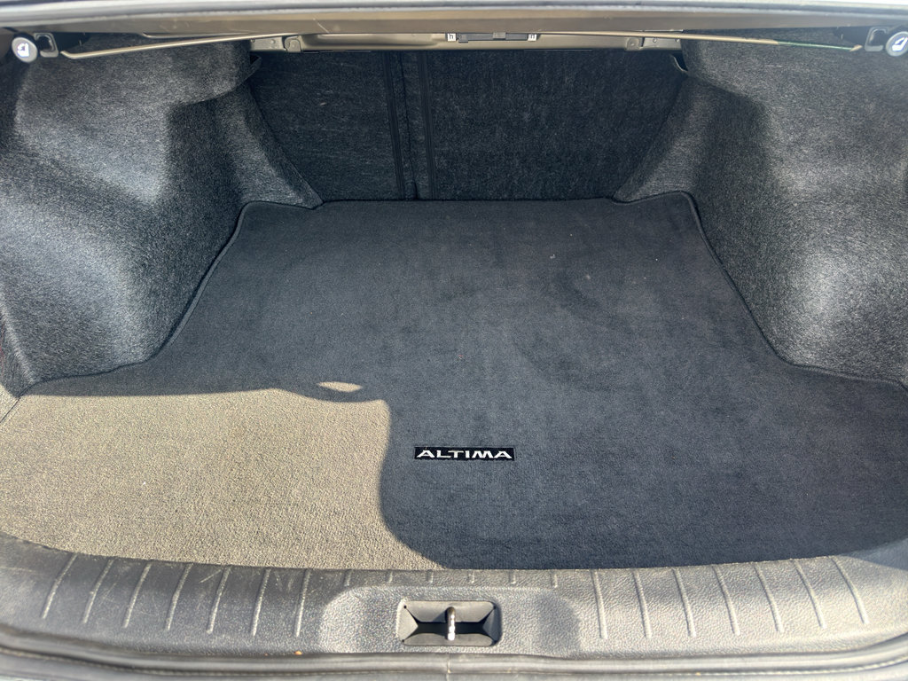Used 2024 Nissan Altima 2.5 S FWD image 22