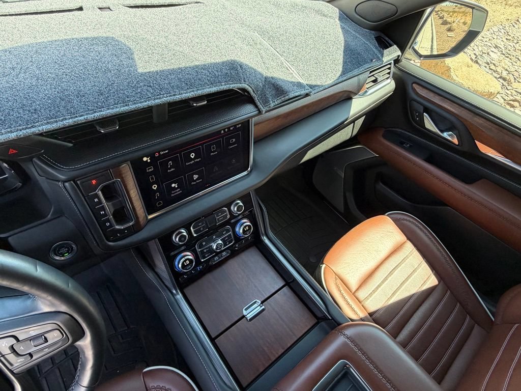 Used 2024 GMC Yukon Denali Ultimate AWD/4WD image 20