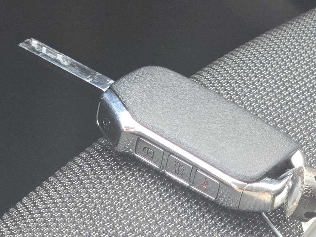 Used 2023 Kia Forte LXS w/ LXS Technology Package FWD image 32