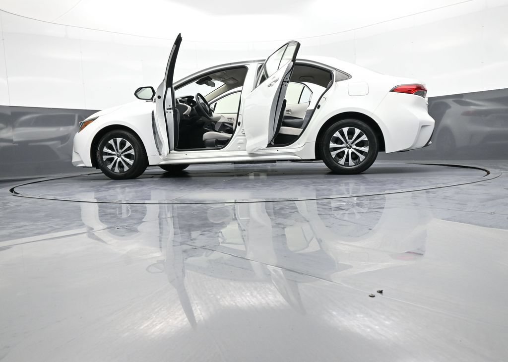 Certified 2020 Toyota Corolla LE FWD image 47