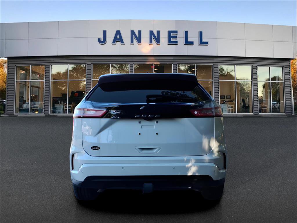 Used 2022 Ford Edge ST-Line w/ Class II Trailer Tow Package image 6