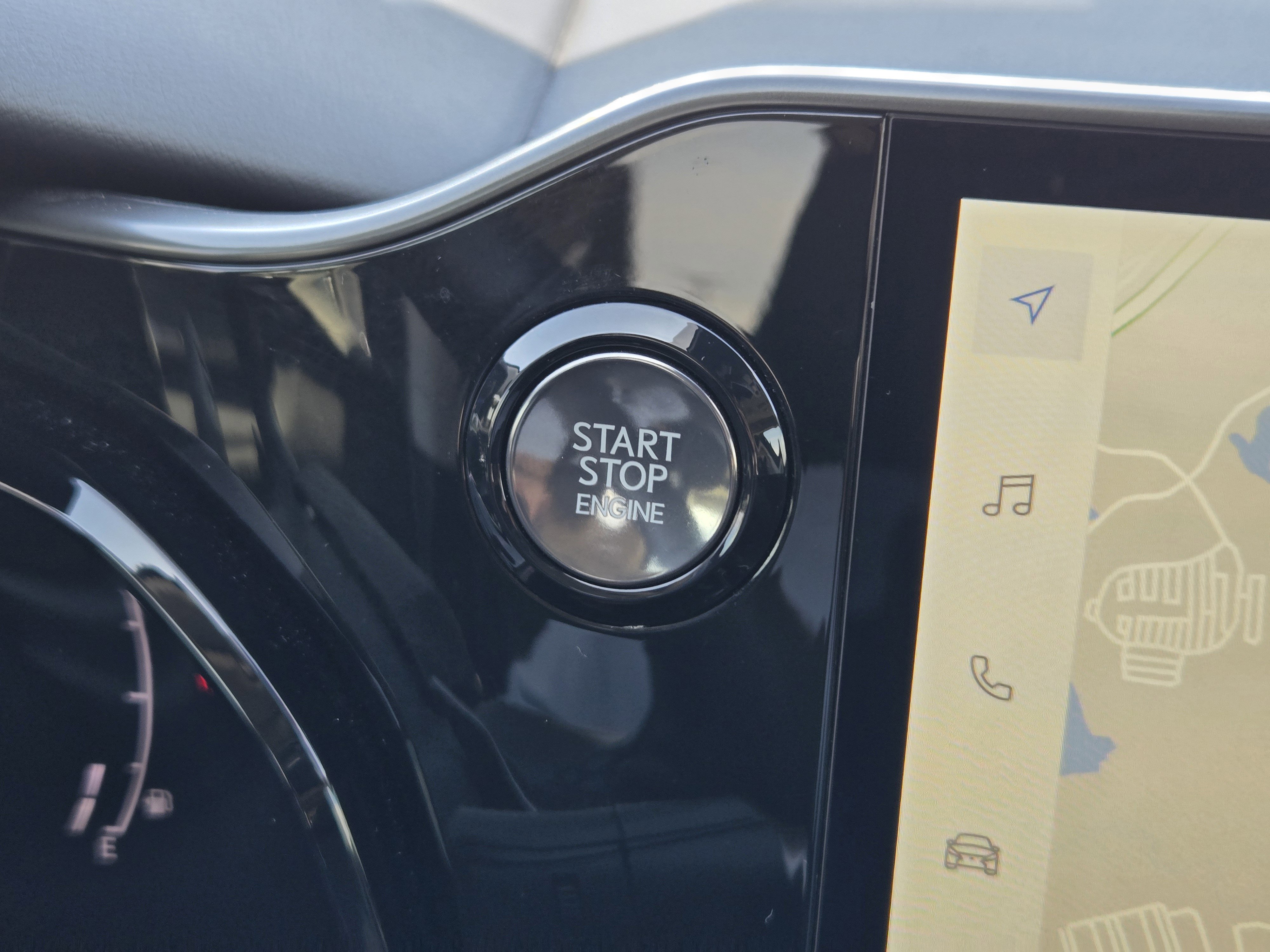 Certified 2025 Lexus NX 350 AWD w/ Accessory Package (2T) image 33