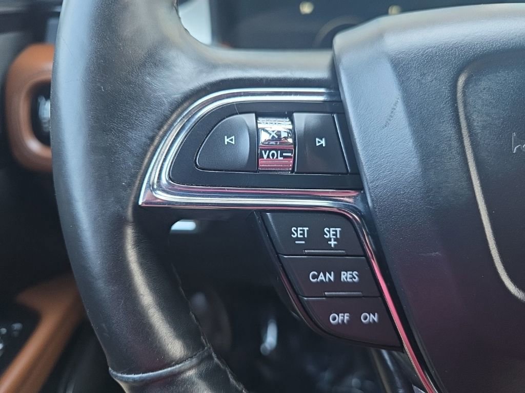 Used 2023 Lincoln Nautilus Reserve w/ Luxury Package image 14