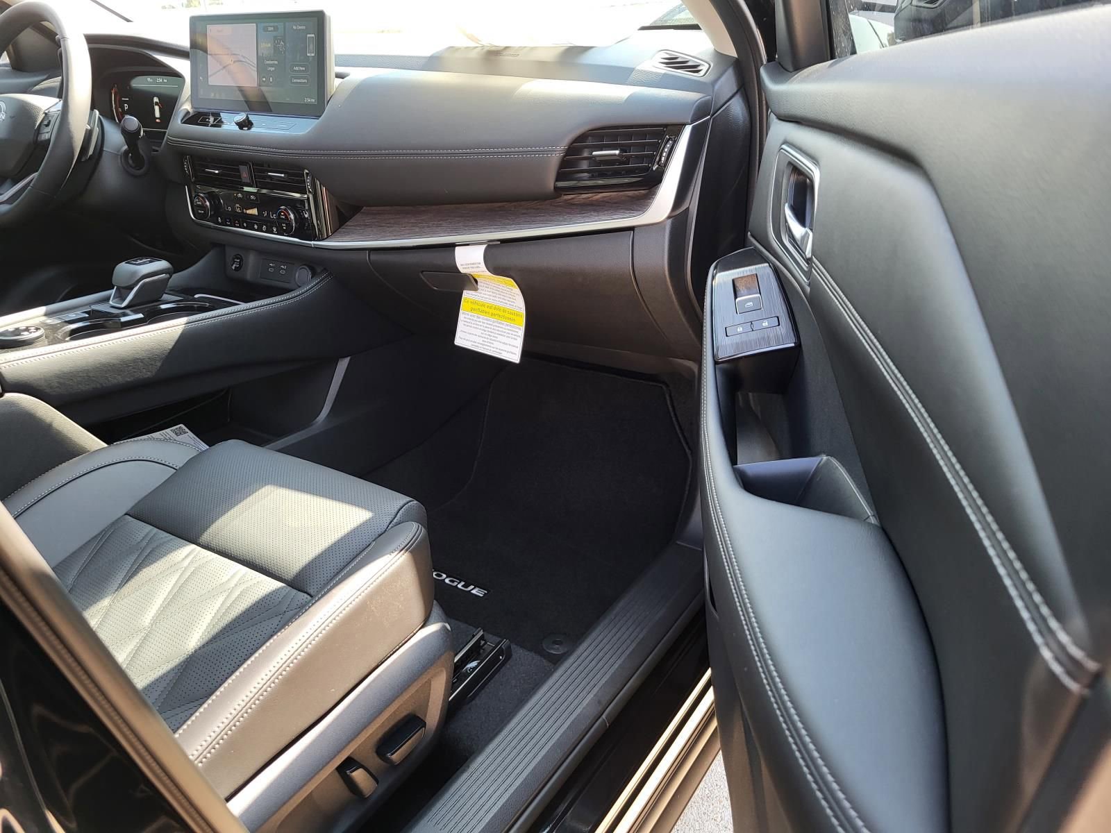 New 2026 Nissan Rogue Platinum image 13