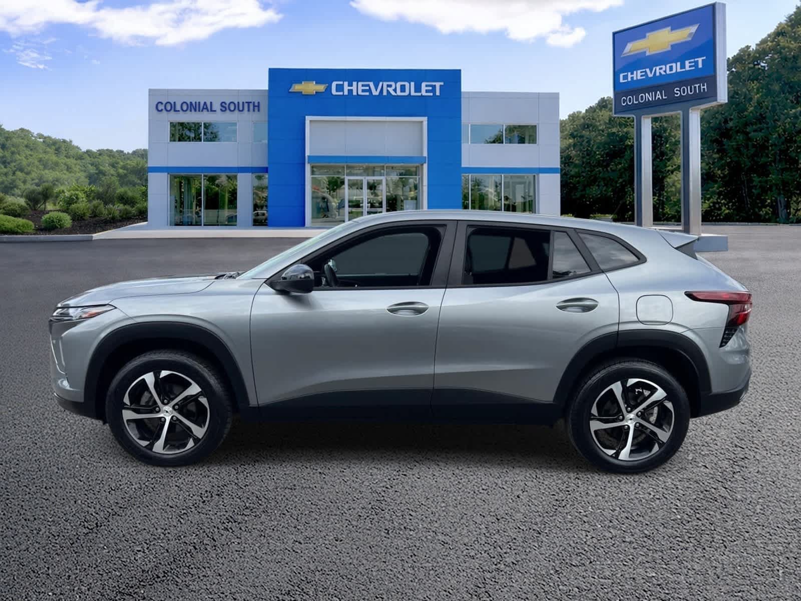 Certified 2024 Chevrolet Trax RS FWD image 3