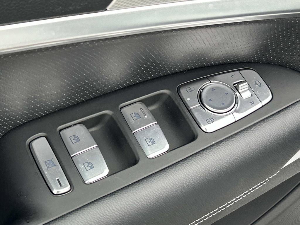 New 2026 Genesis G70 2.5T Prestige AWD/4WD image 18