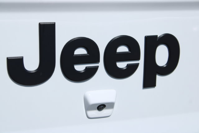 Used 2022 Jeep Gladiator Sport AWD/4WD image 6