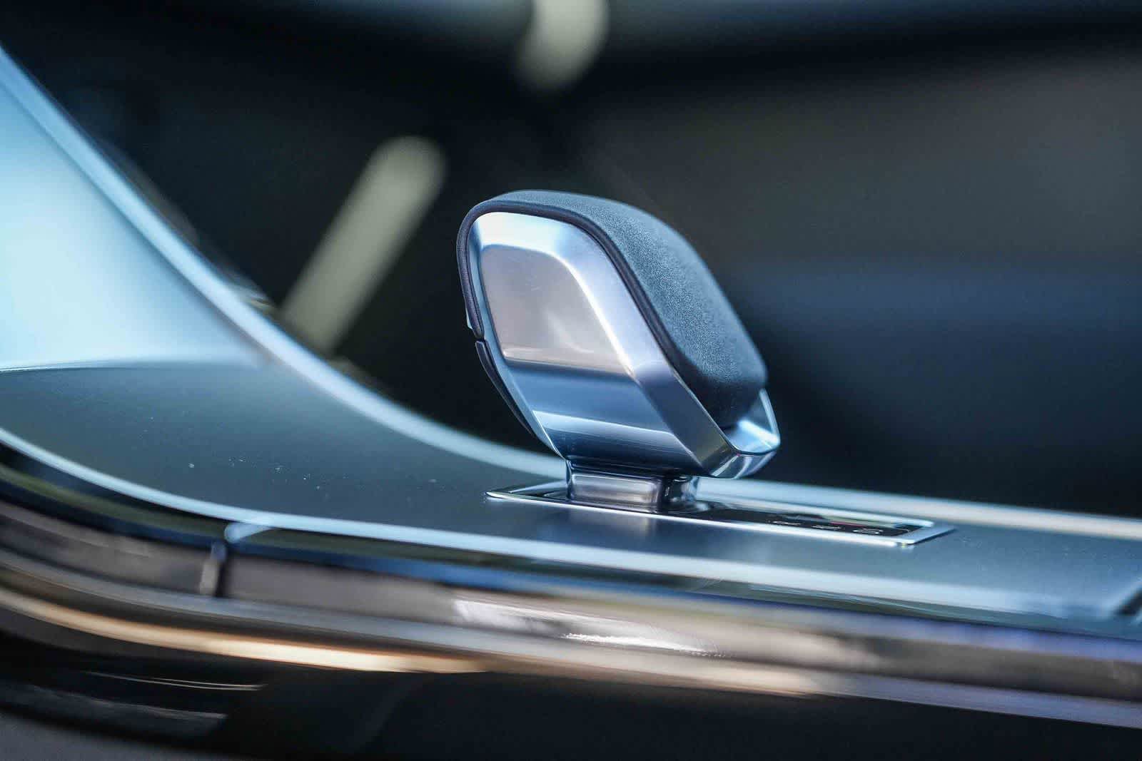 New 2026 Land Rover Range Rover Velar S AWD/4WD image 22