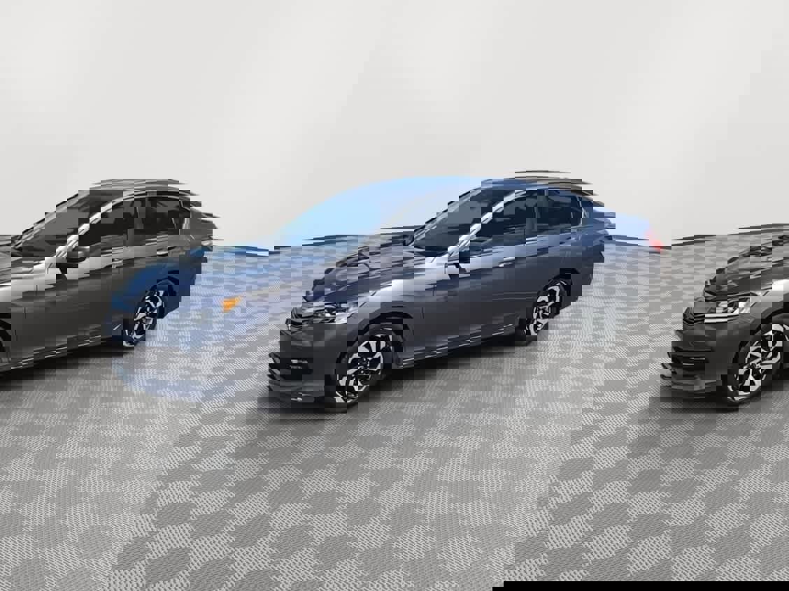 Used 2016 Honda Accord EX image 4