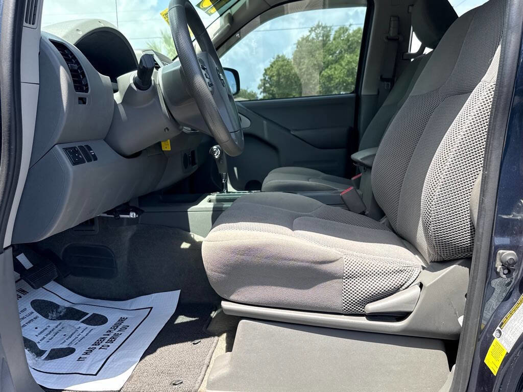 Used 2018 Nissan Frontier SV RWD image 10