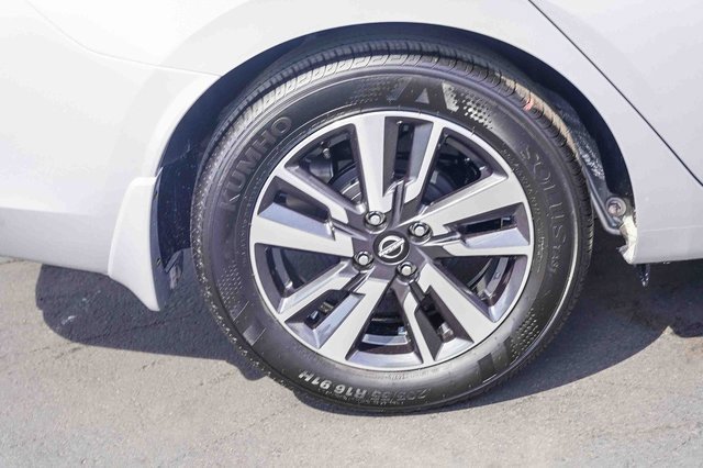 New 2025 Nissan Versa SV w/ Trunk Package image 9