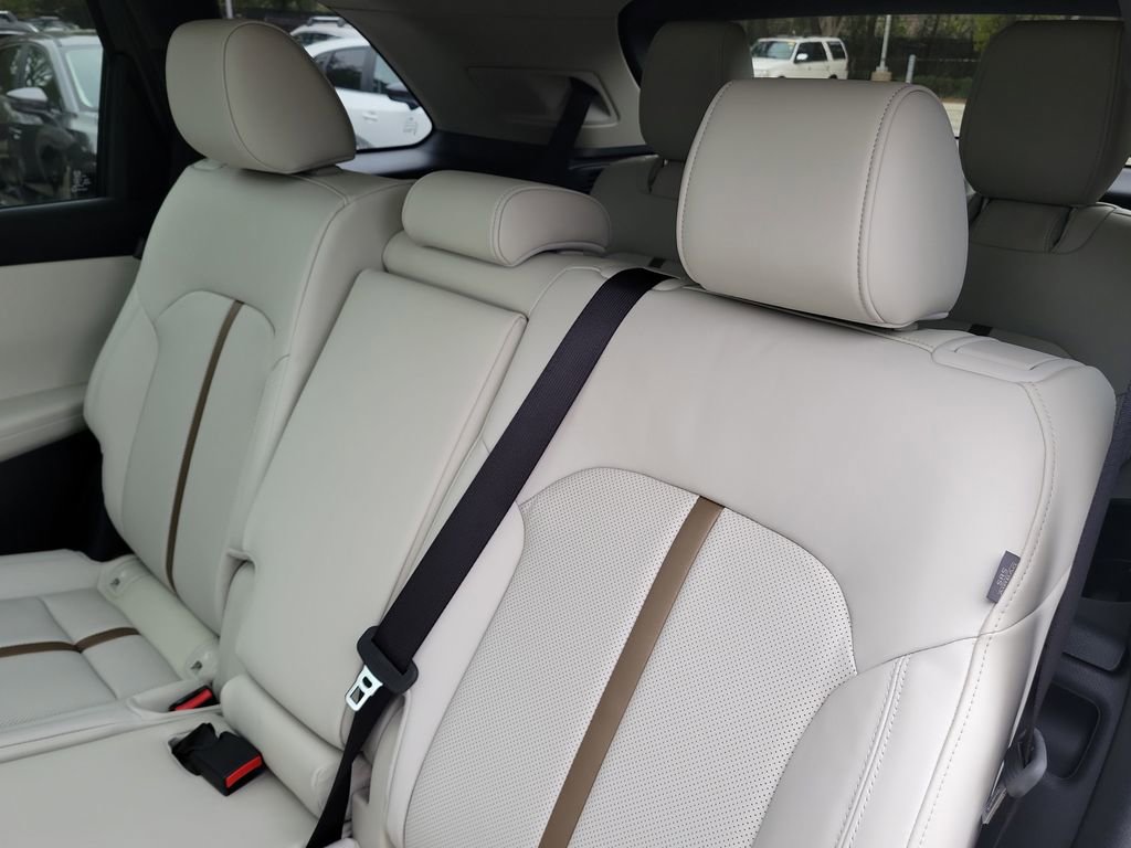 New 2026 MAZDA CX-90 3.3 Turbo w/ Premium Plus Pkg image 16