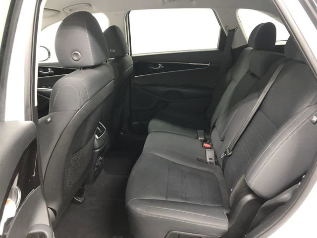 Used 2019 Kia Sorento LX image 25