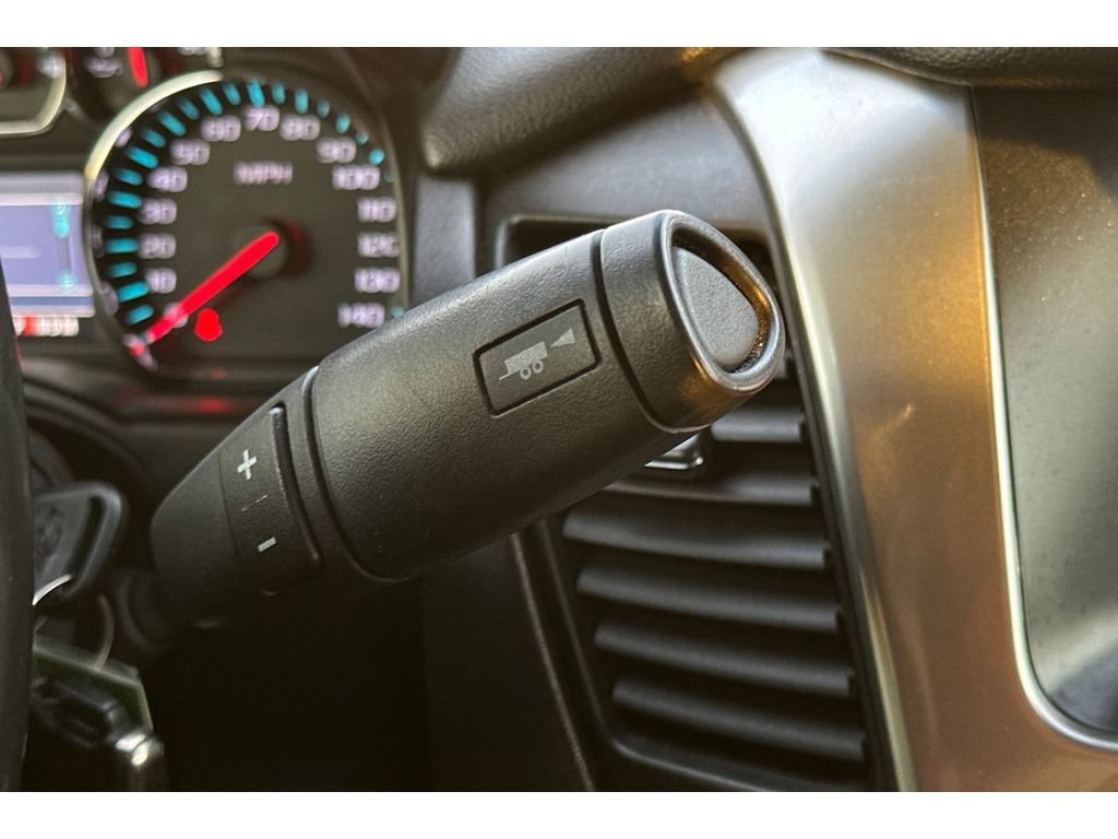 Used 2015 Chevrolet Suburban LS image 22