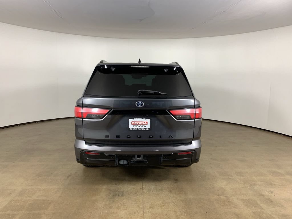 Used 2023 Toyota Sequoia Platinum AWD/4WD image 10