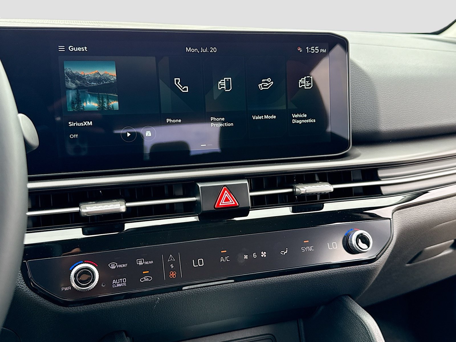 New 2026 Kia Sportage EX FWD image 9