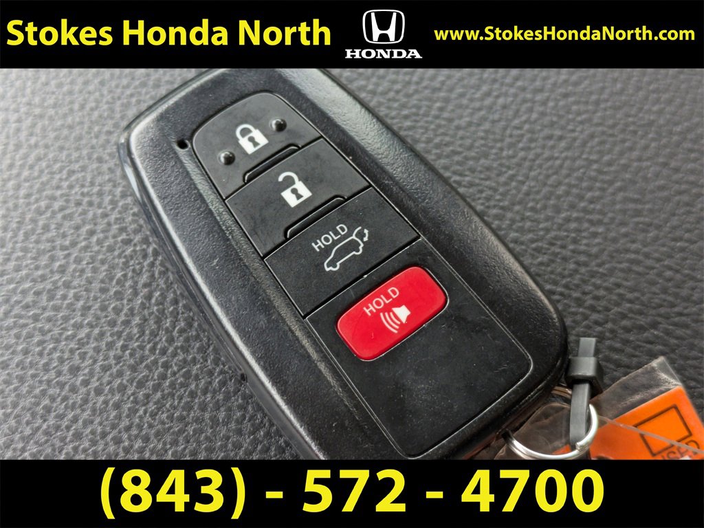 Used 2024 Toyota RAV4 XLE image 30