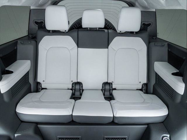 New 2025 Land Rover Defender 130 V8 image 17