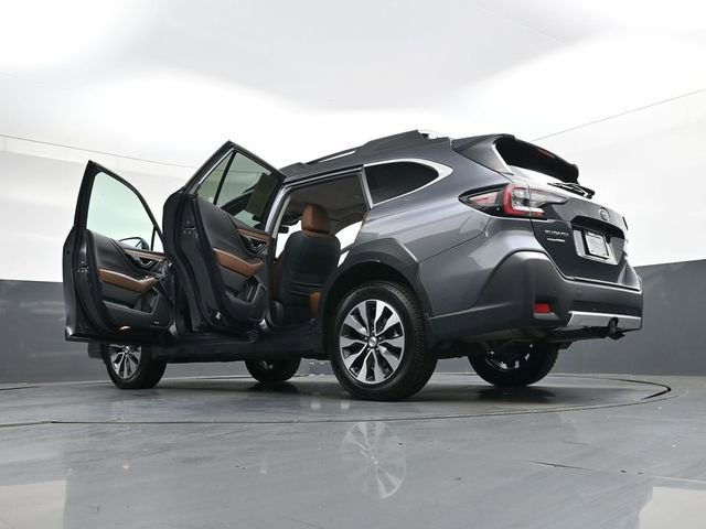 Used 2025 Subaru Outback Touring XT AWD/4WD image 43