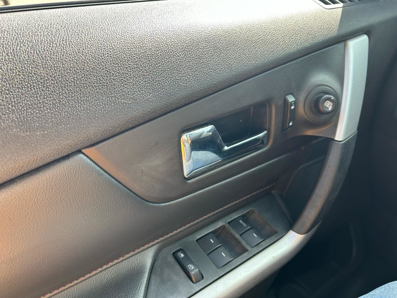 Used 2013 Ford Edge SEL FWD image 26