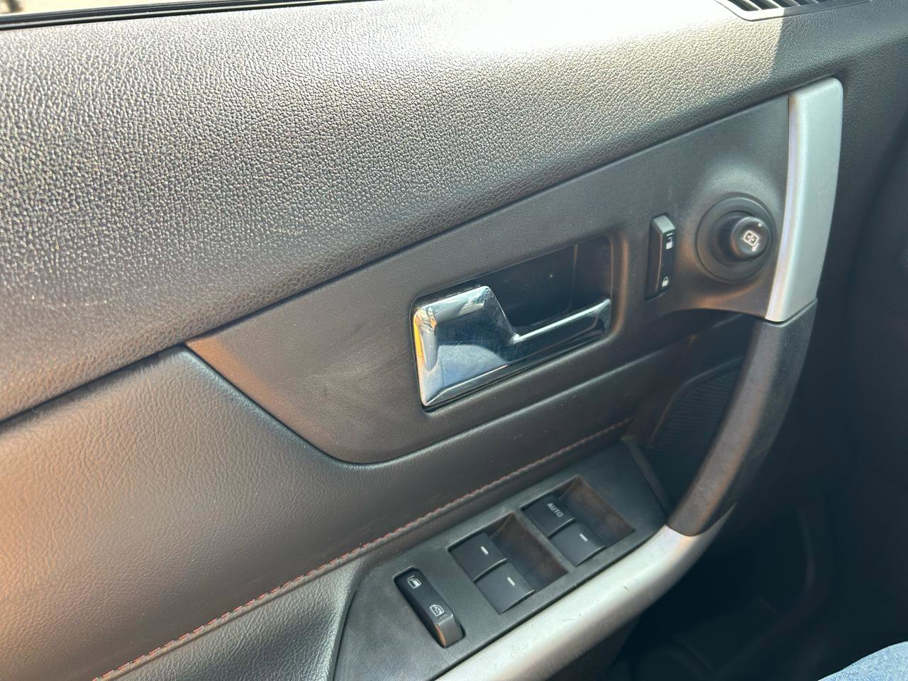 Used 2013 Ford Edge SEL FWD image 26